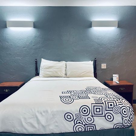 لاس كروسيس، نيومكسيكو Century 21 Motel المظهر الخارجي الصورة