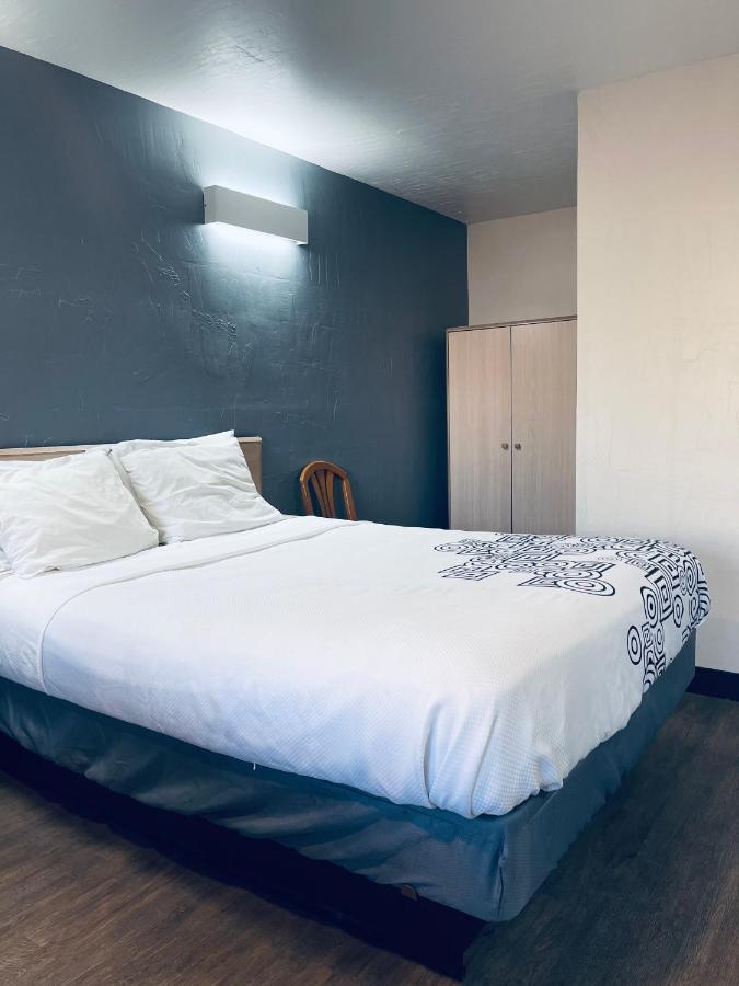 لاس كروسيس، نيومكسيكو Century 21 Motel المظهر الخارجي الصورة